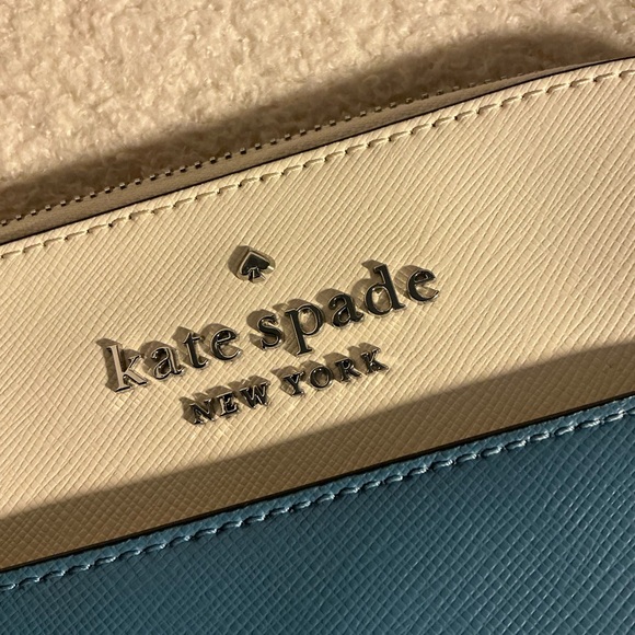 Kate Spade Two-Tone Blue and White Crossbody Bag - Picture 4 of 5